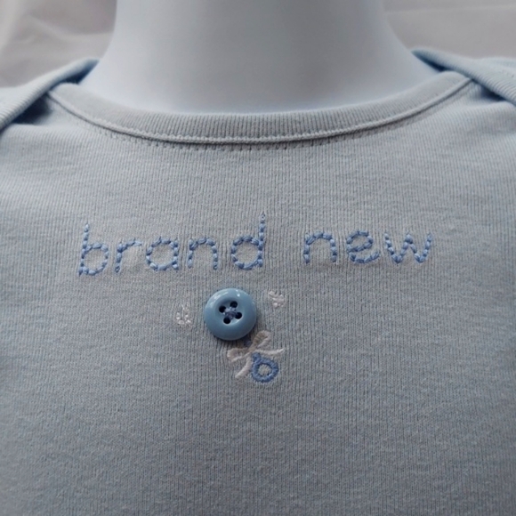 Gymboree long sleeve onesie bodysuit rattle brand new - pale blue - 0-3 mos - Picture 2 of 5